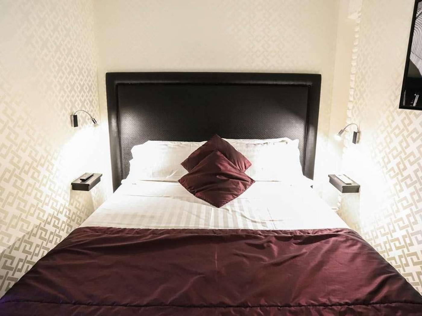 Minerva-Relais-Room-7