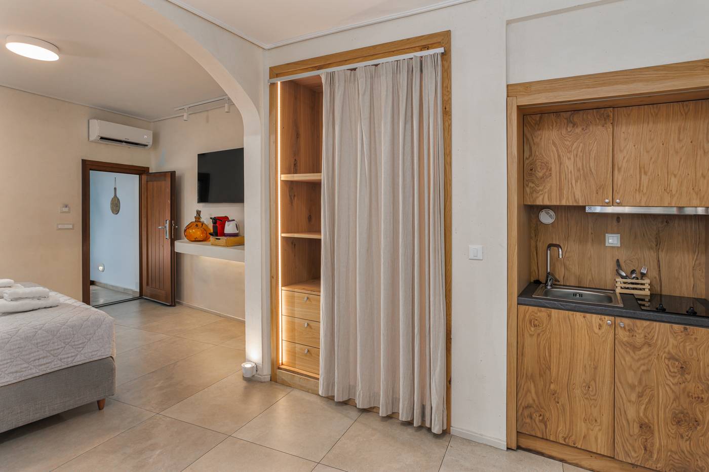 Edem-Garden-Residence-Room-21
