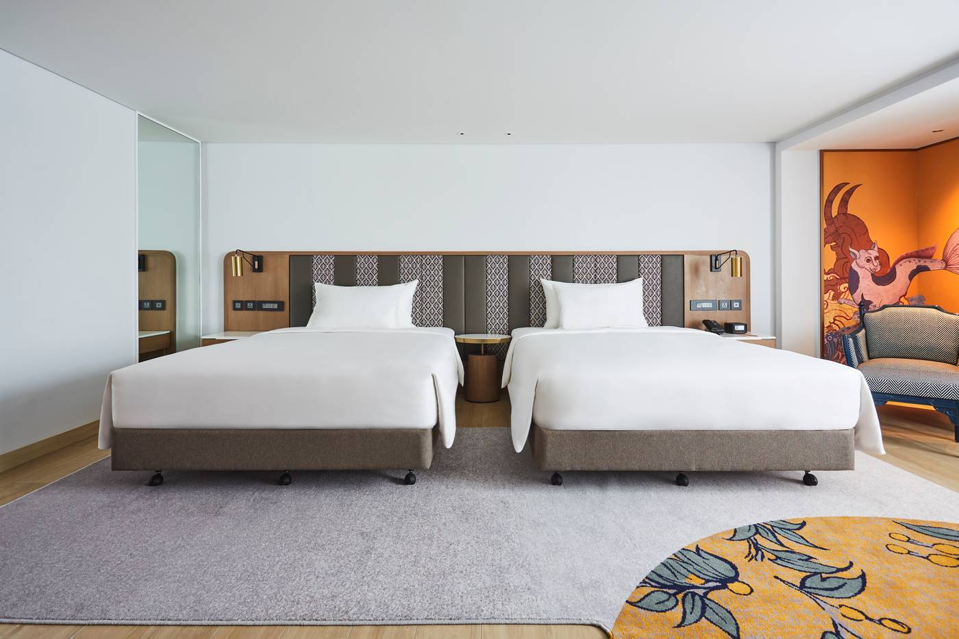 Montien-Hotel-Surawong-Room-30