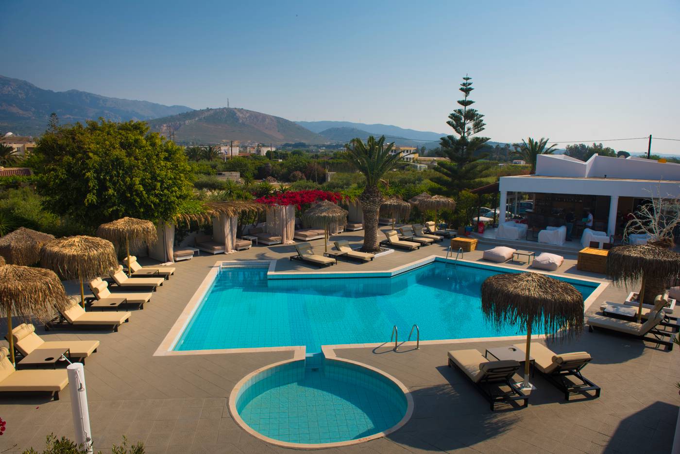 Golden-Star-Pool-1