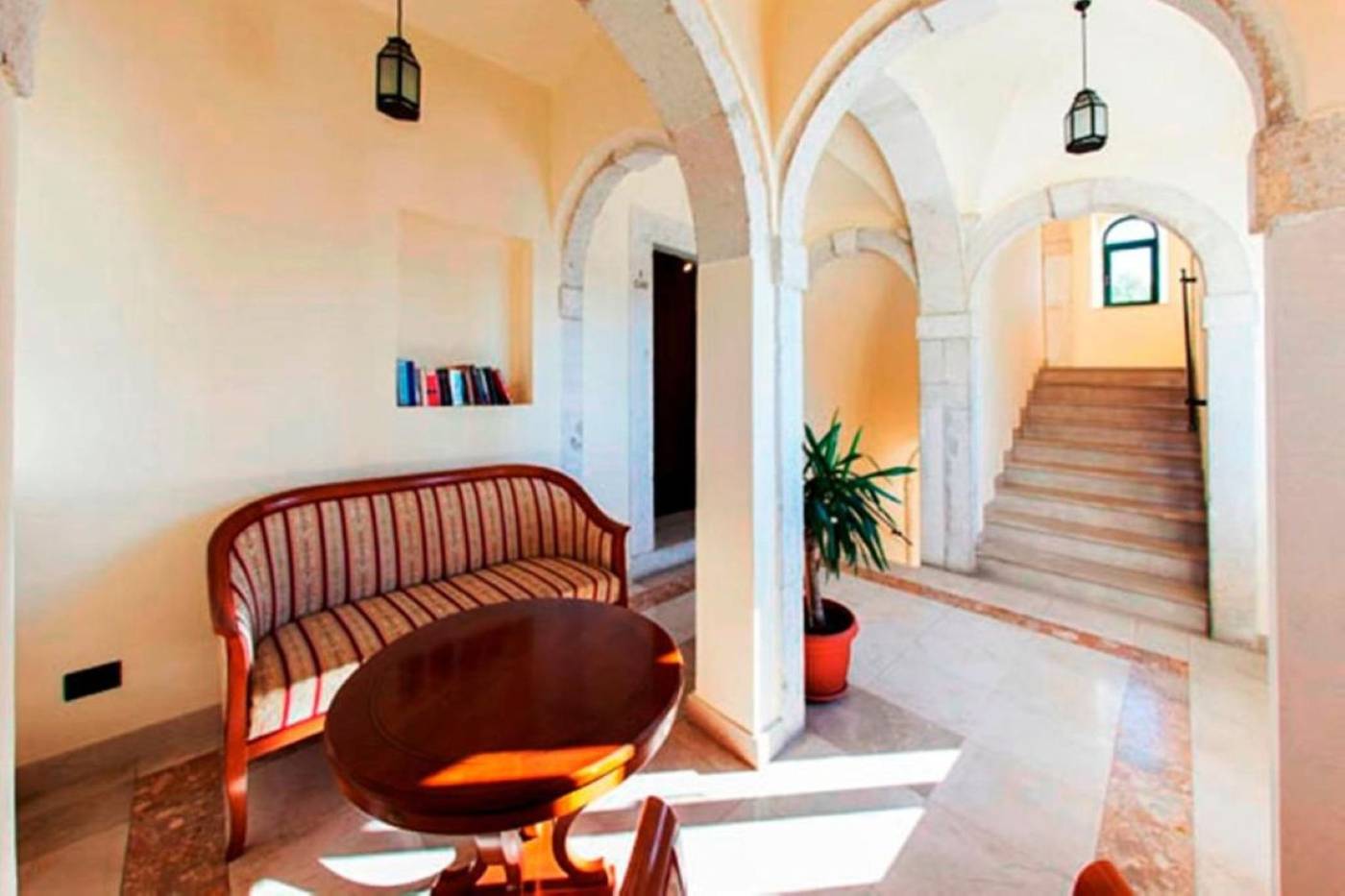 Kastil-Croatia-BOL -Lobby-3