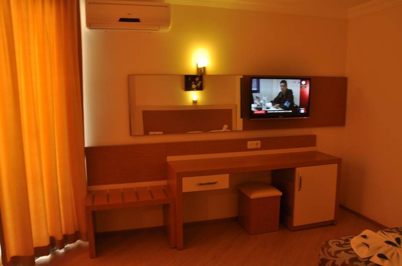 Grand-Atilla-Hotel-Room-19