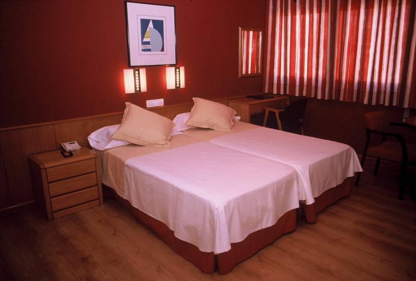 Hotel-Neptuno-Room-18