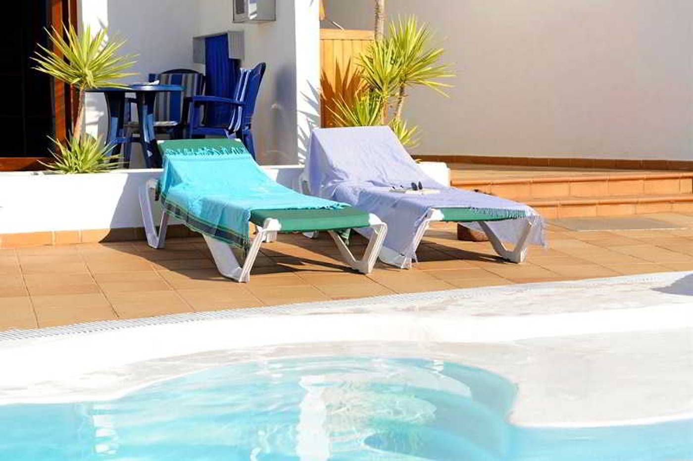 Isla-de-Lobos---Adults-Only--16---Pool-6