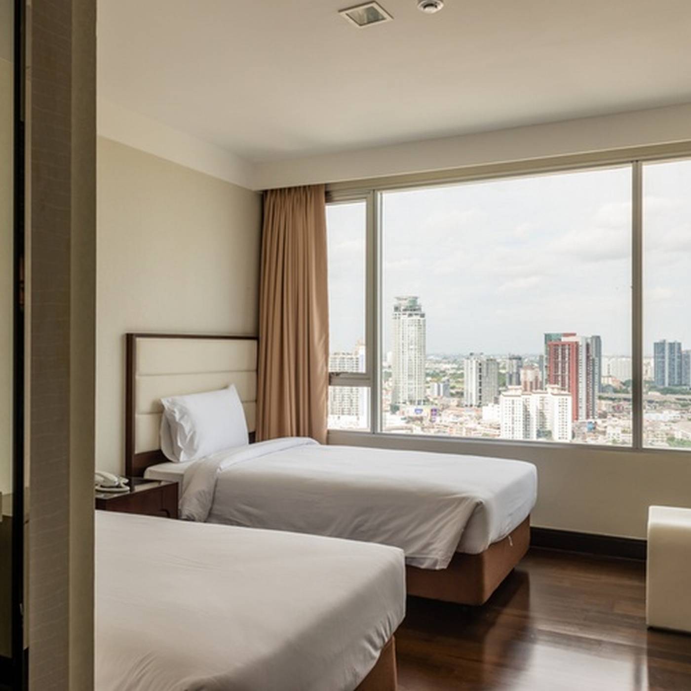 Jasmine-Grande-Residence-Room-36