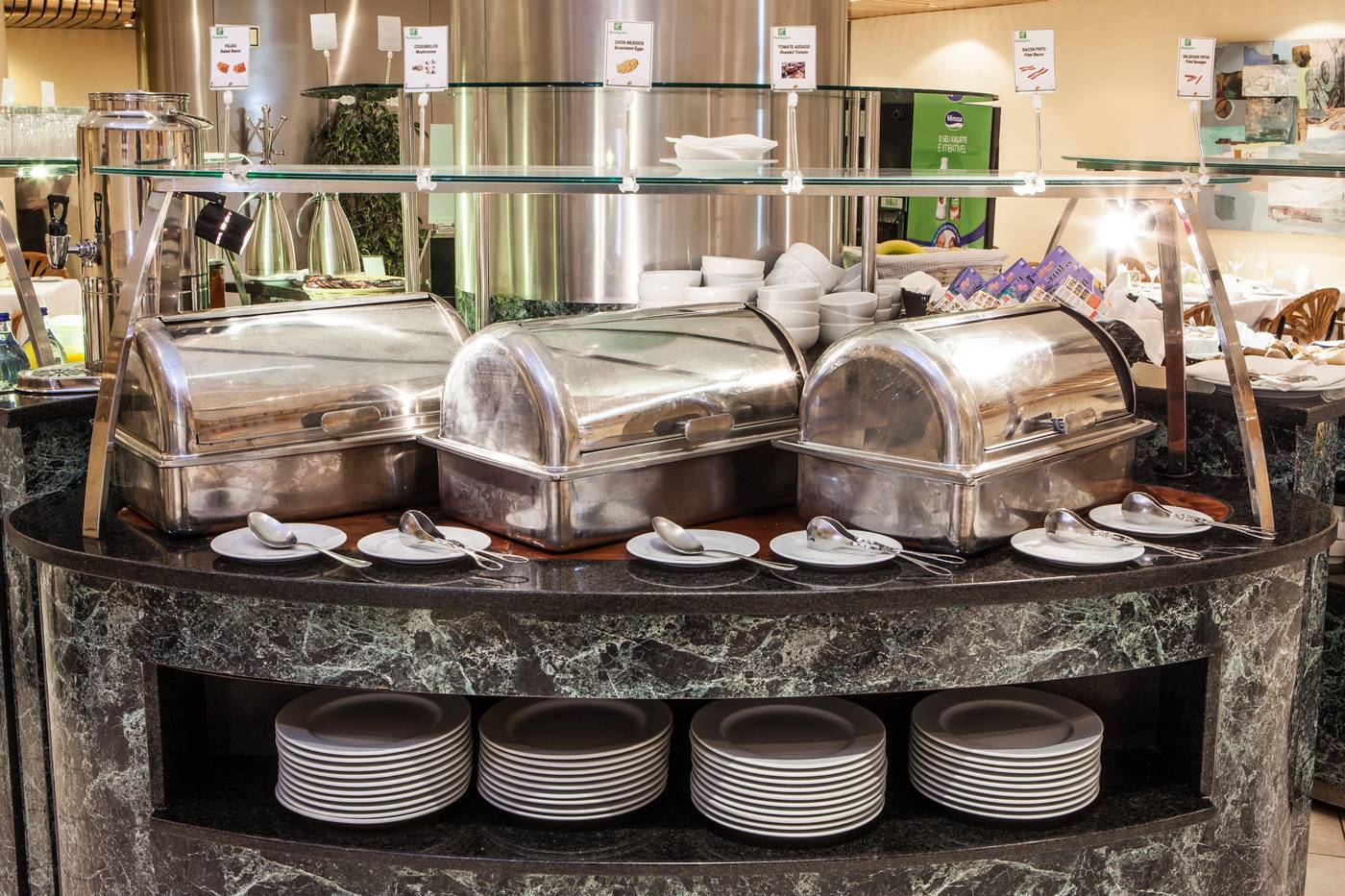 Holiday-Inn-Lisbon-Continental-Restaurant-41