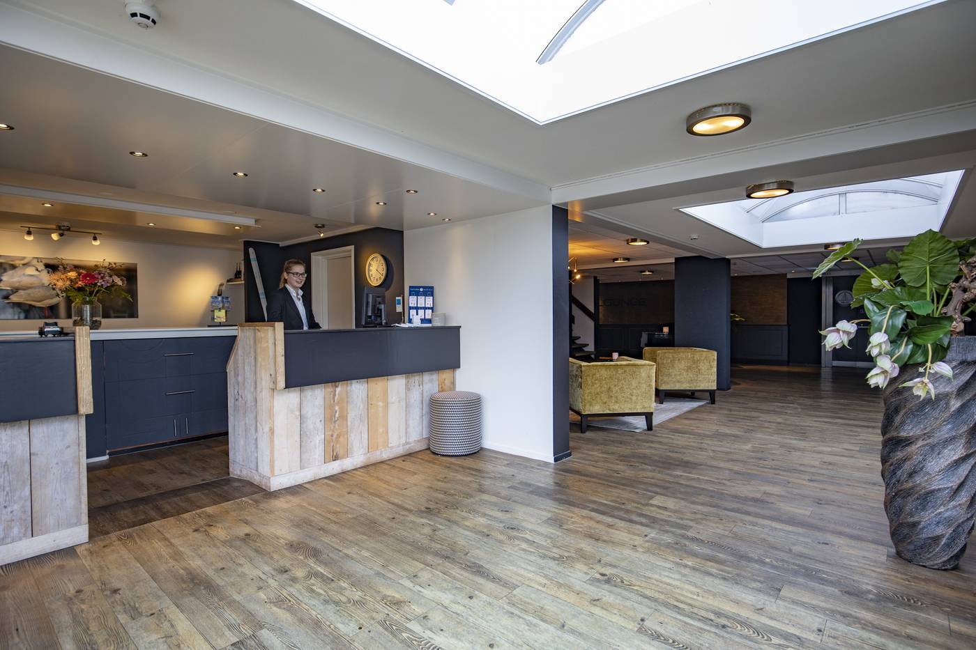 Fletcher Hotel-Restaurant Loosdrecht-Amsterdam-Netherlands-Loosdrecht-Lobby-2