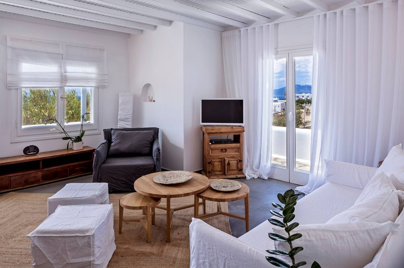 Ostraco-Luxury-Suites-Room-30