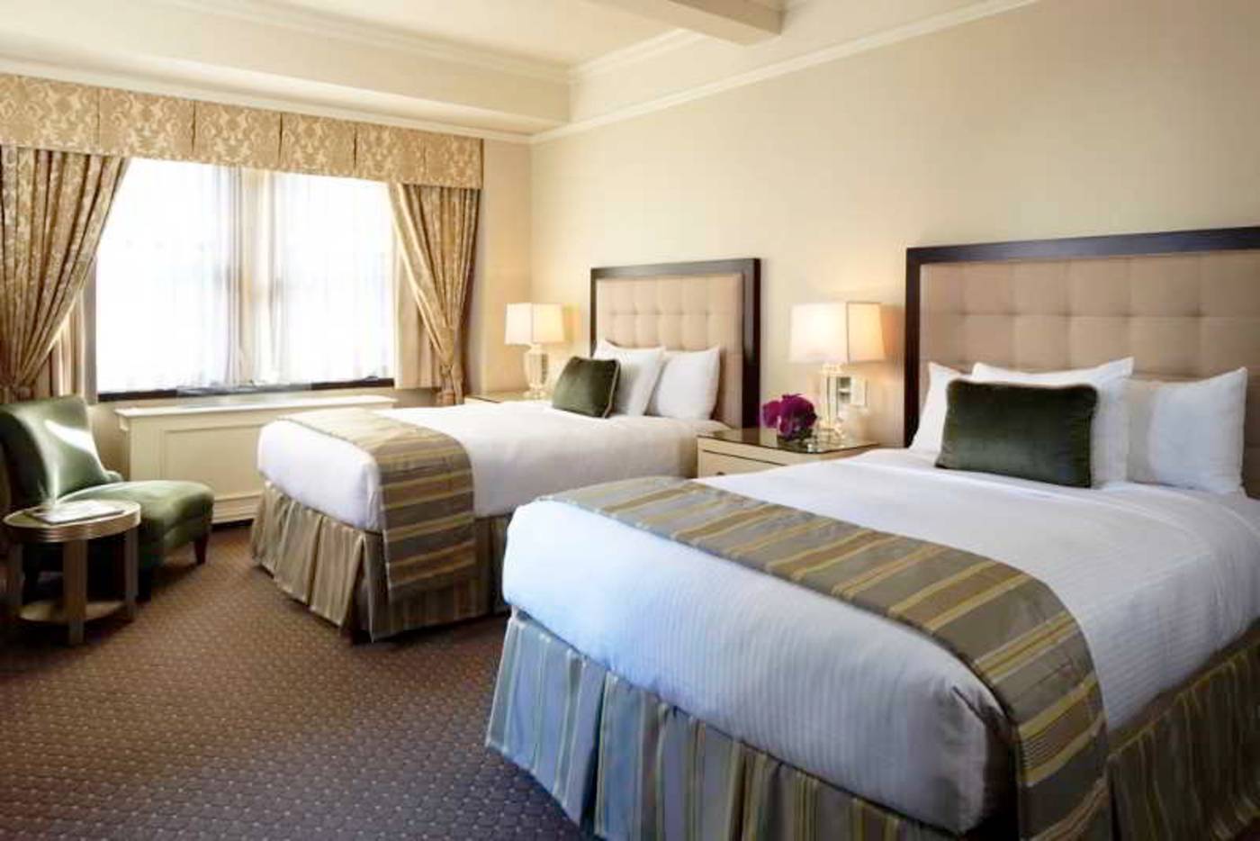 Warwick-New-York-Hotel-Room-28