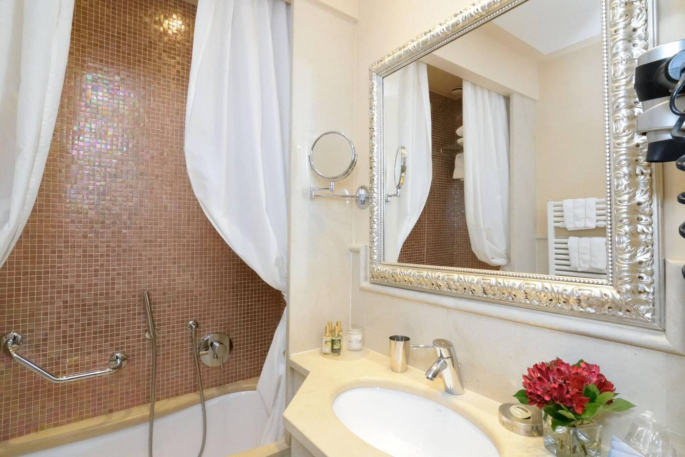 Hotel-Le-Isole-Room-24