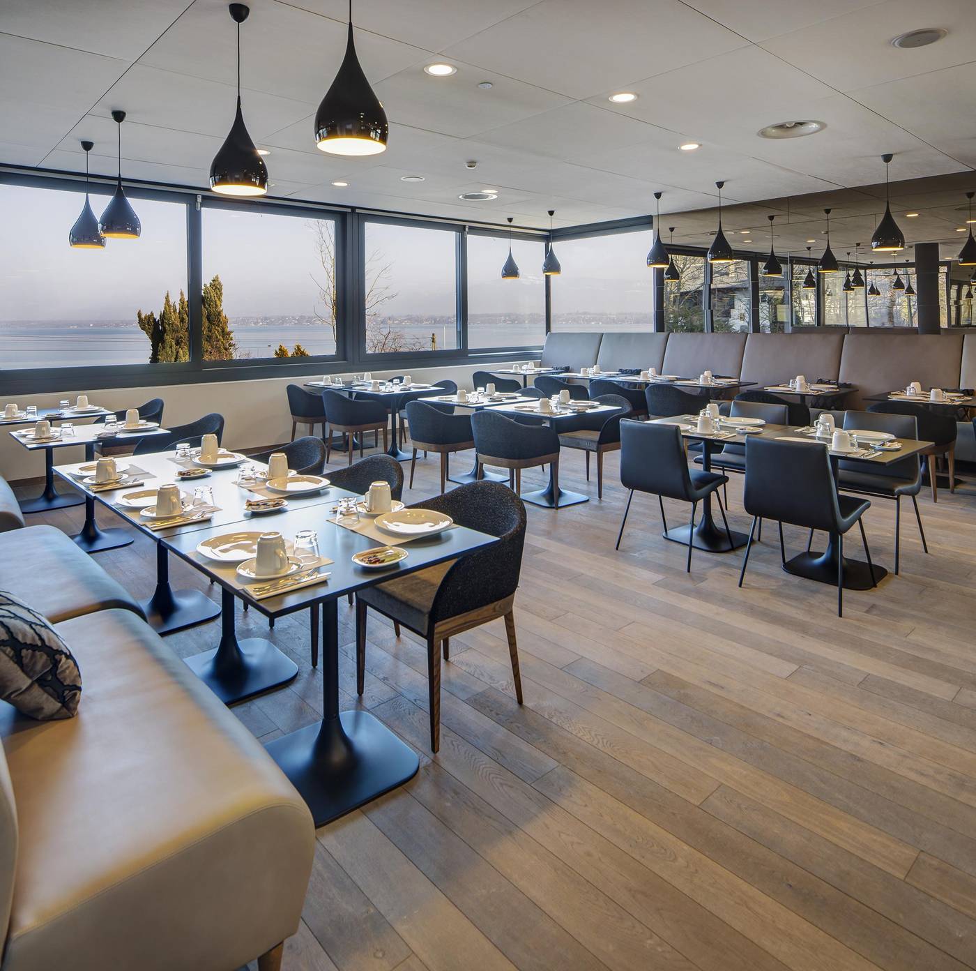 Lake-Geneva-Hotel-Restaurant-12