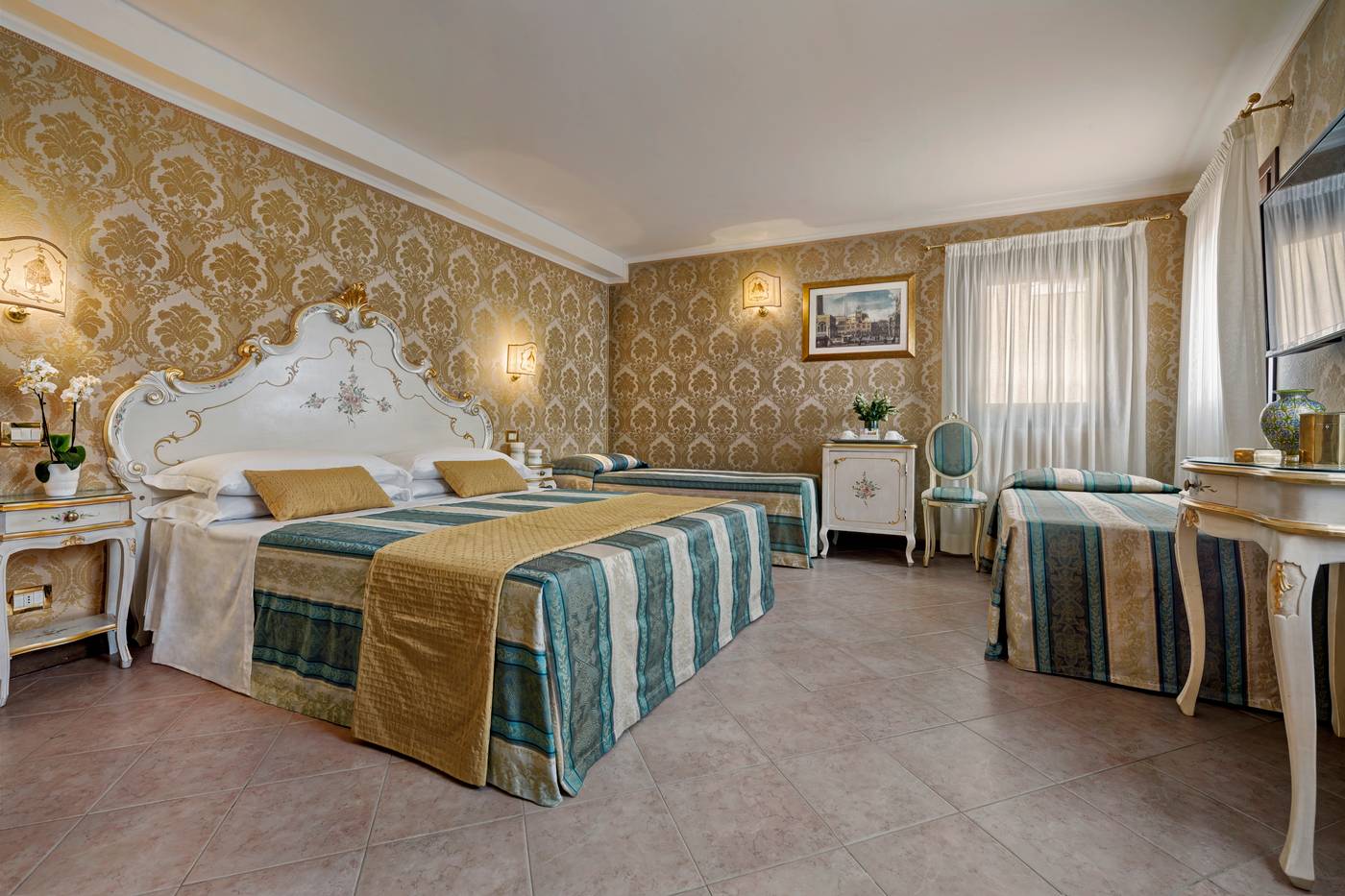 Antica-Locanda-Al-Gambero-Room-4