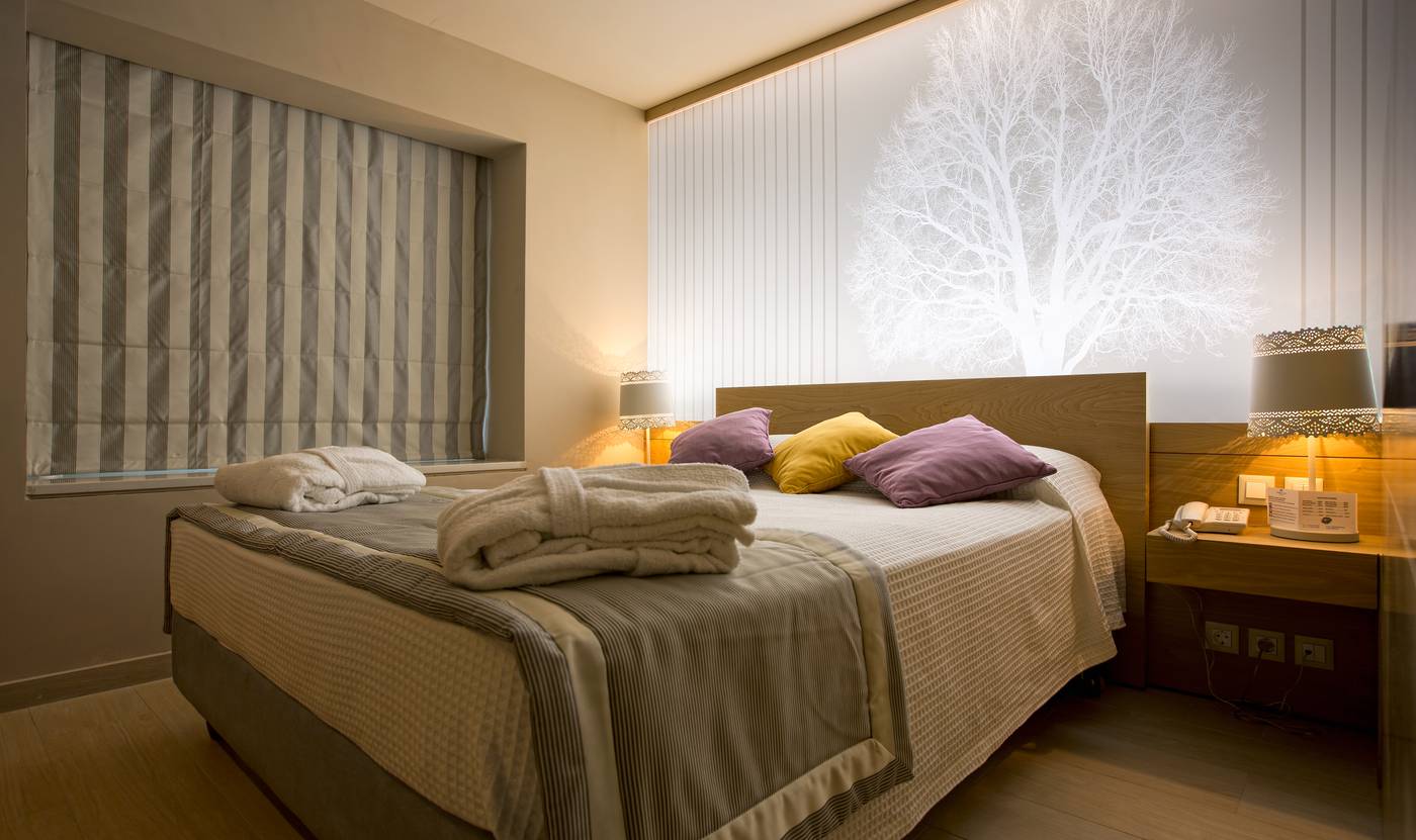 Eden-Roc-Resort-Hotel-Room-61