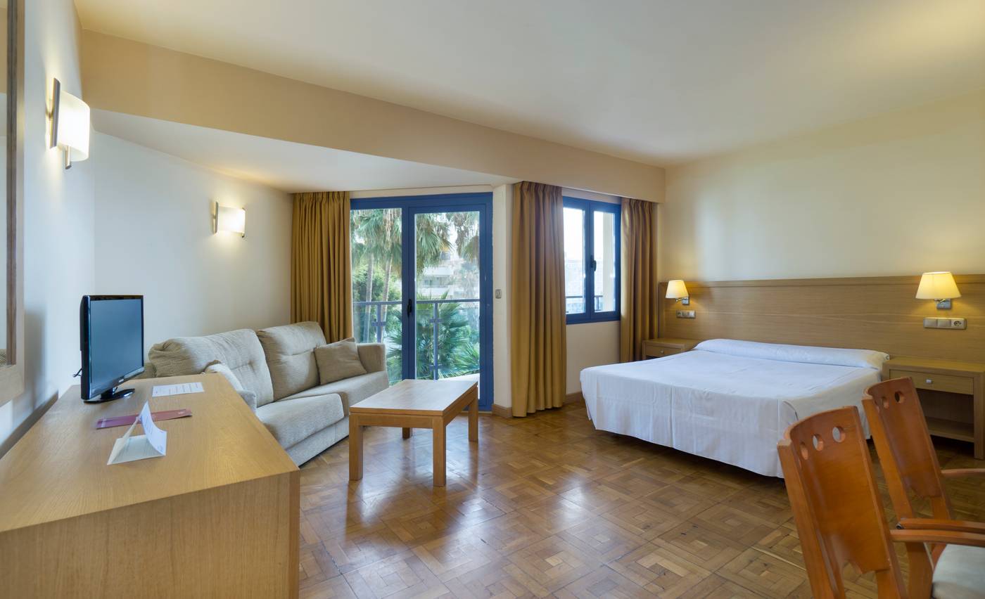 Apartamentos-MS-Puerto-Marina-Room-8