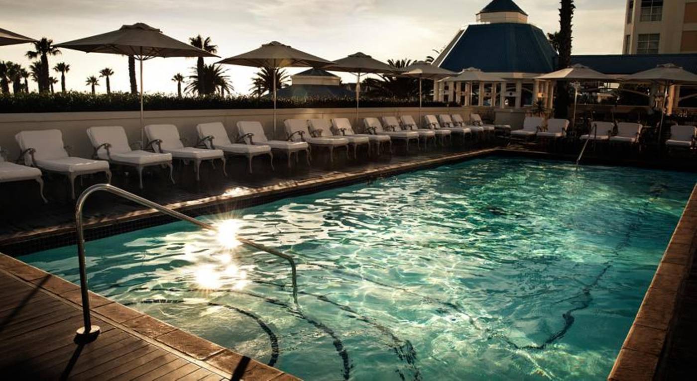 The-Table-Bay-Hotel-Pool-70