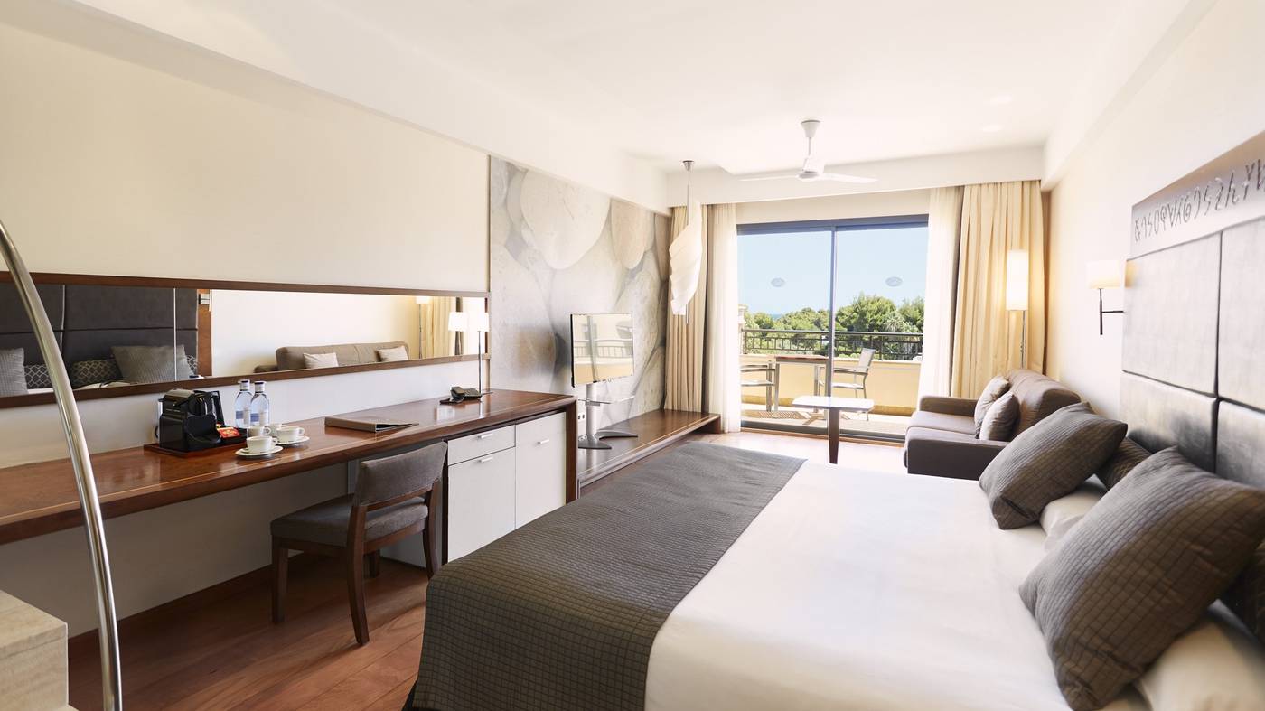 Insotel-Fenicia-Prestige-Suites---Spa-Room-20