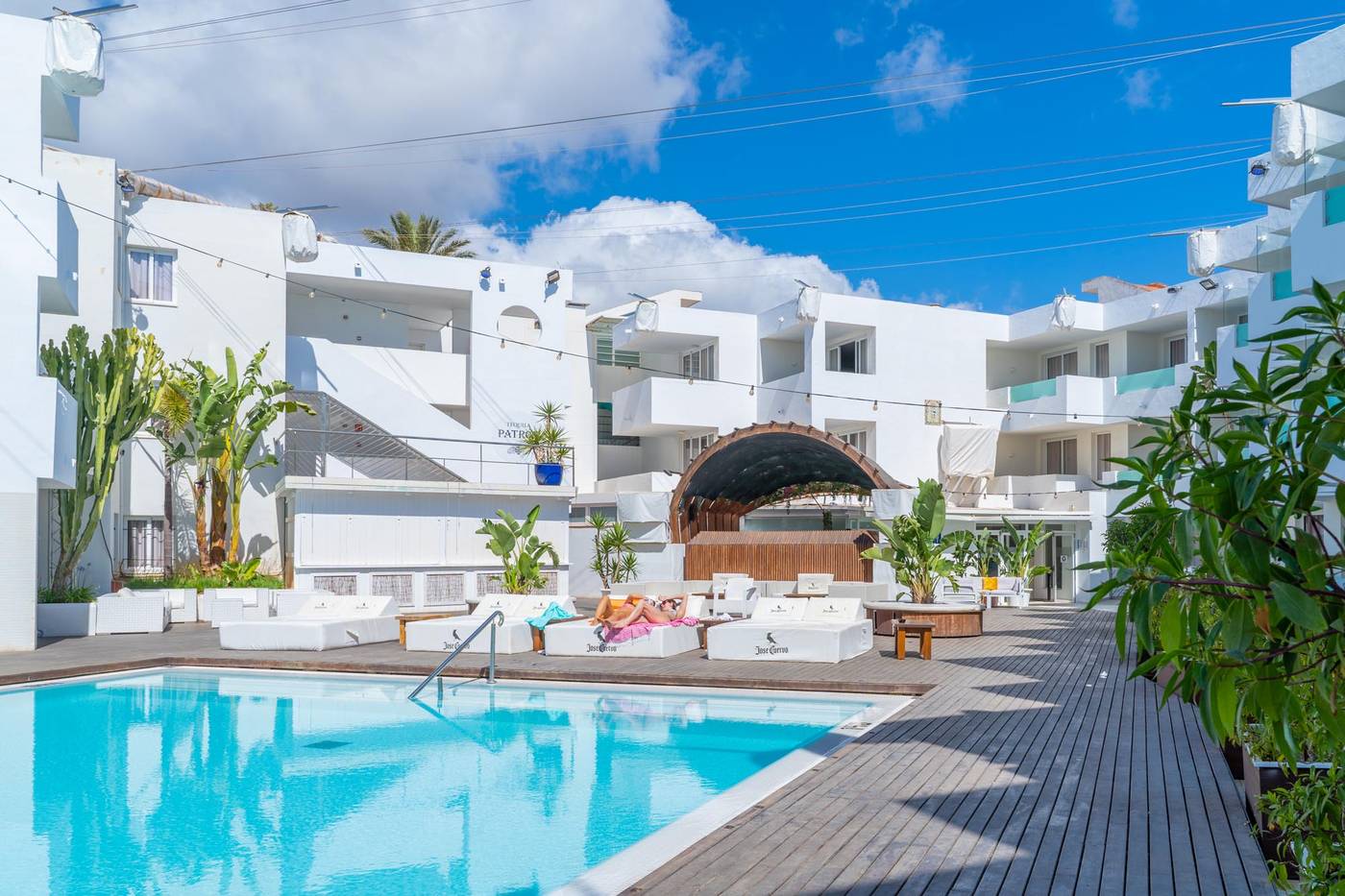 Bora-Bora---Adults-Only-18--Pool-6