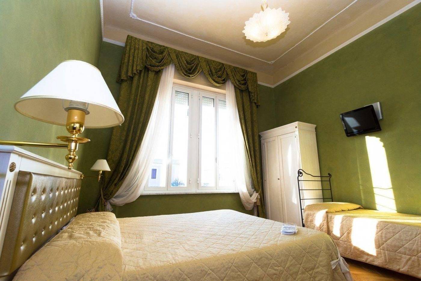 Hotel-Gennarino-Room-33