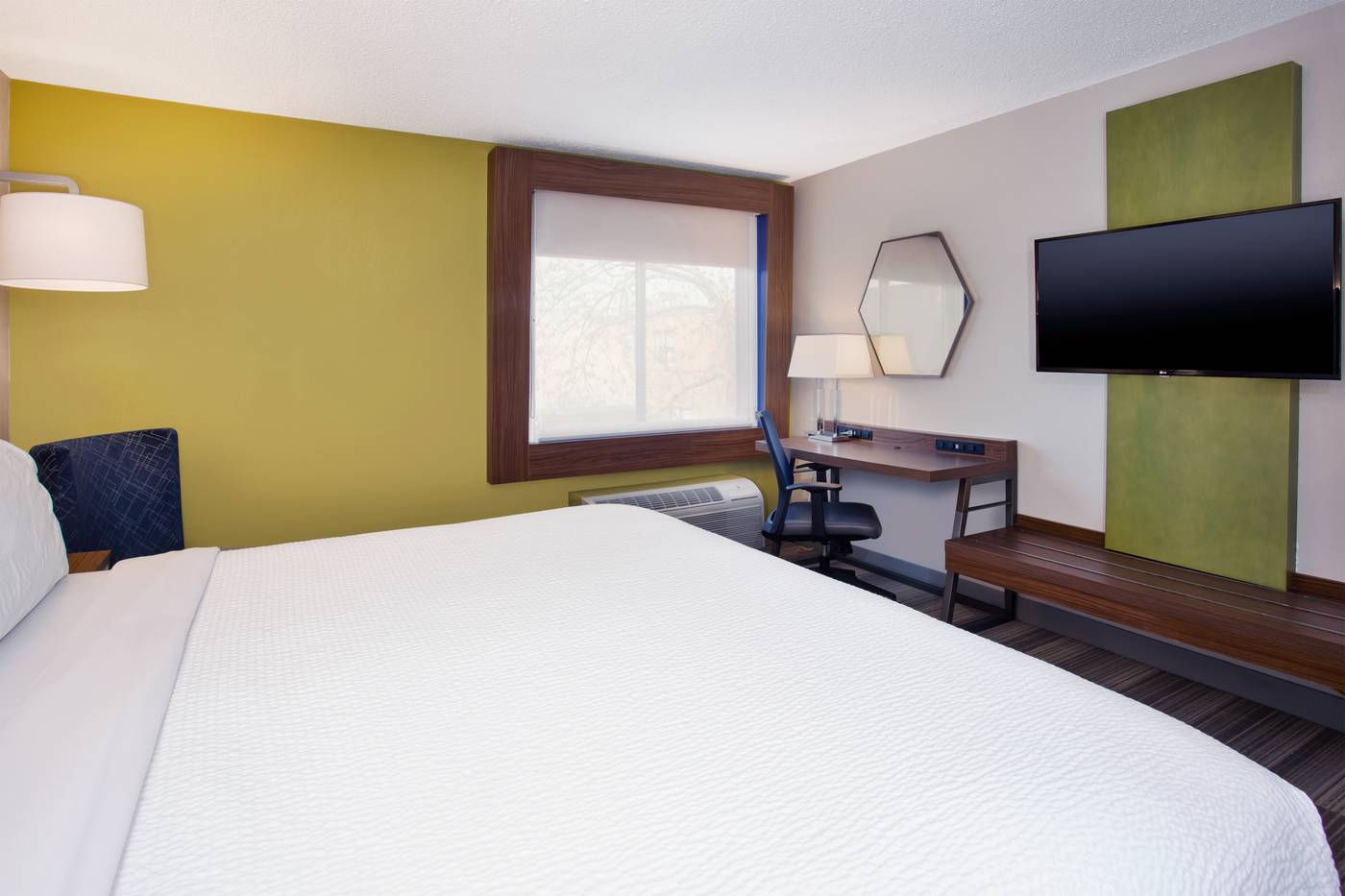Holiday Inn Express Nashville Airport-United States-NASHVILLE-Room-8