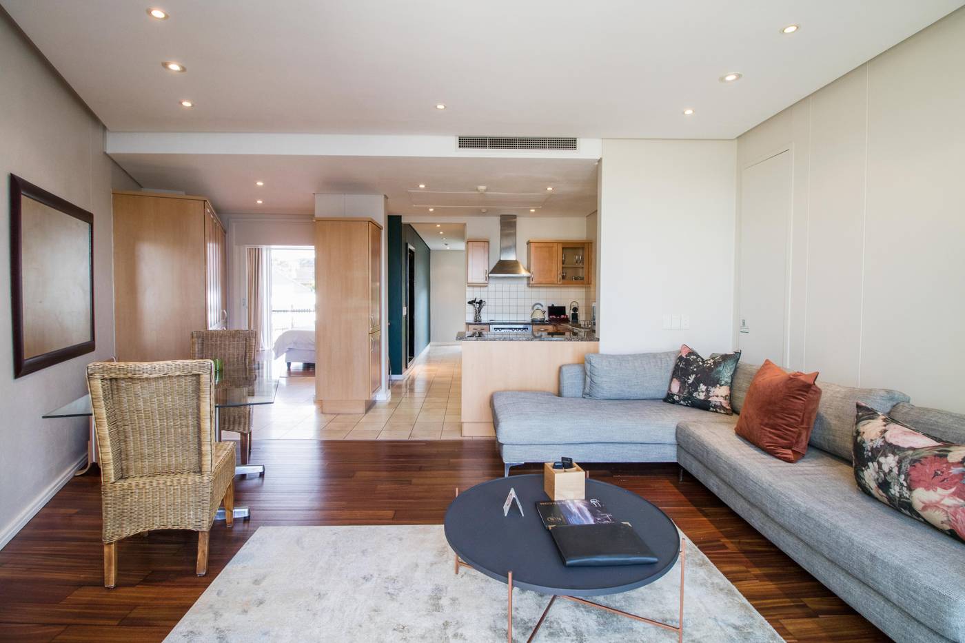 Waterfront-Village-Room-16