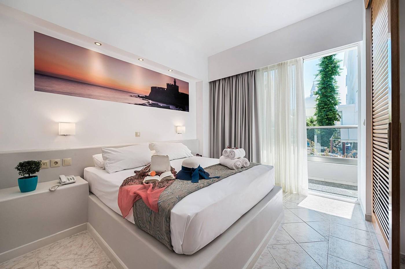Hotel-Esperia-Room-27