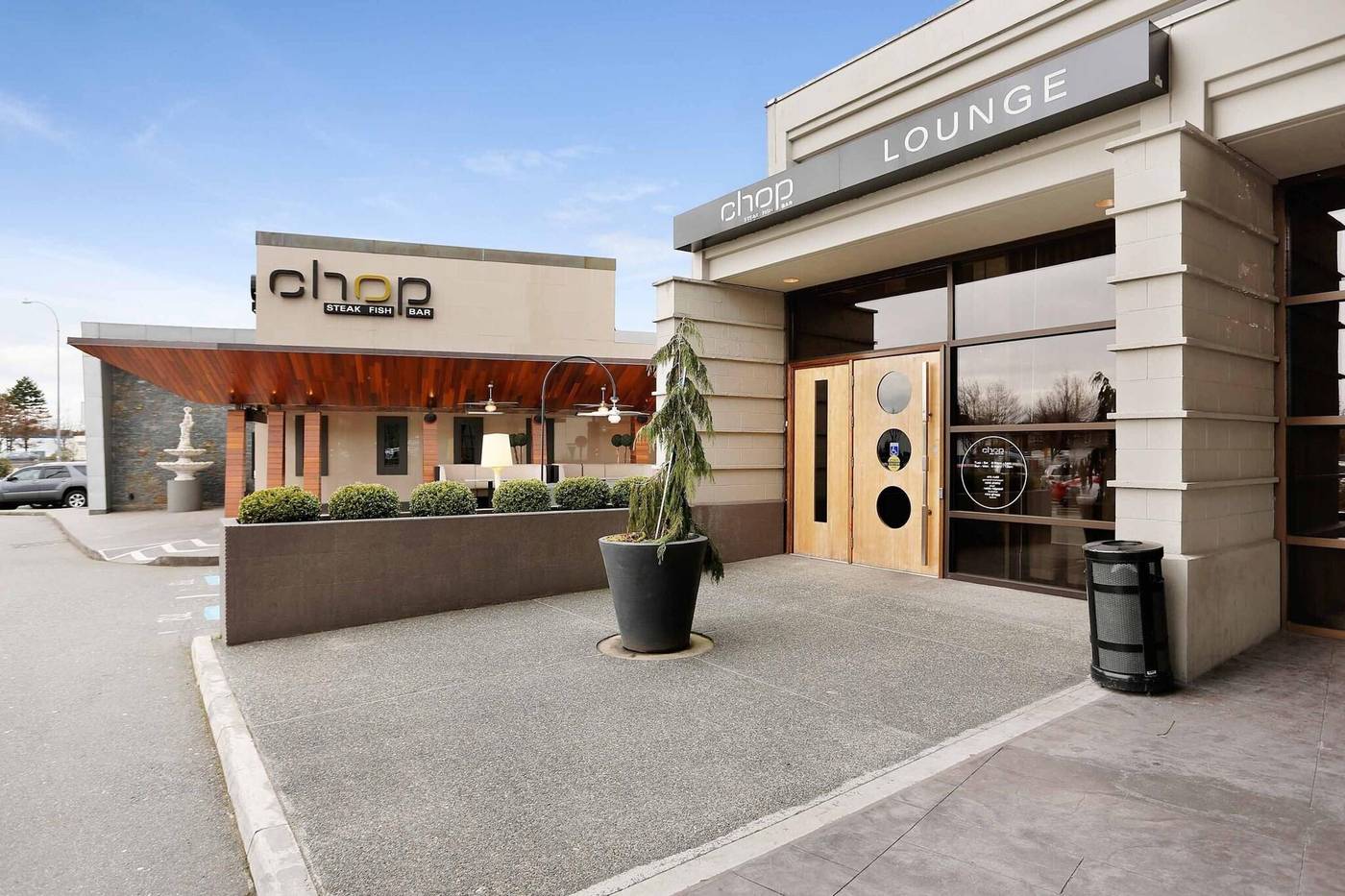 Sandman-Signature-Hotel---Resort-Vancouver-Airport-Restaurant-3