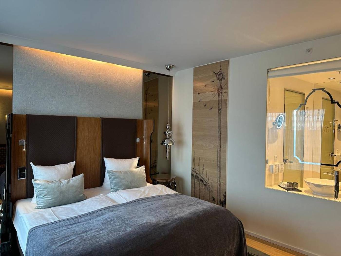 Tivoli-Hotel-Room-37