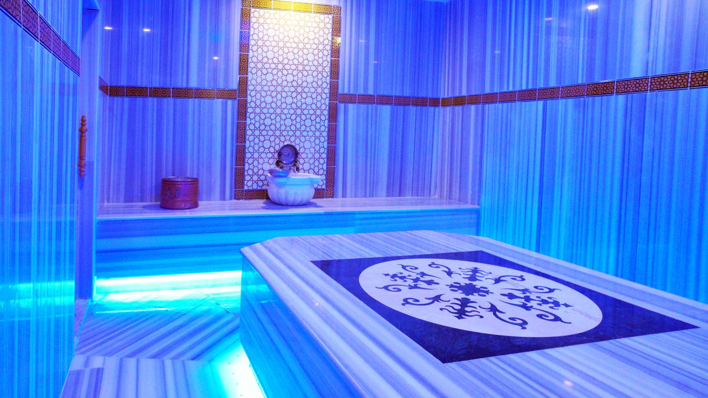 Club-Aqua-Plaza-Sports-and-Entertainment-83