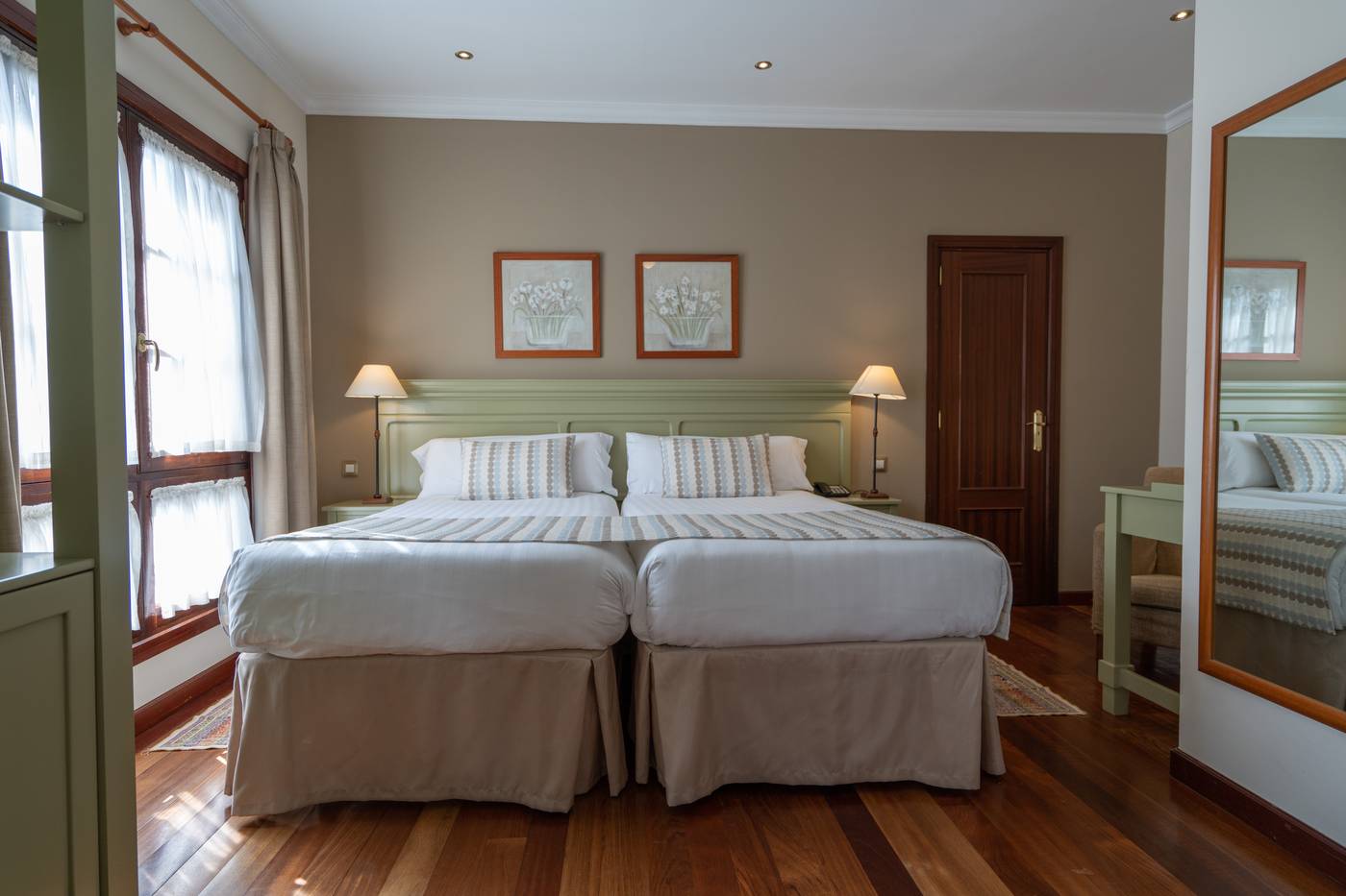 Laguna-Nivaria-Hotel---Spa-Room-8