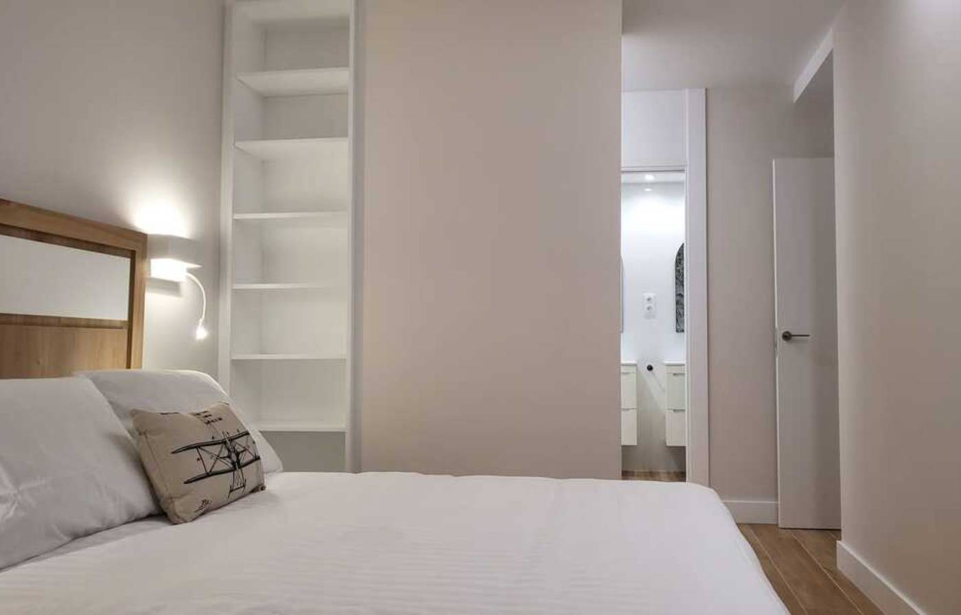 Cíes Suitel Lily Rodsen-Spain-Vigo-Room-2