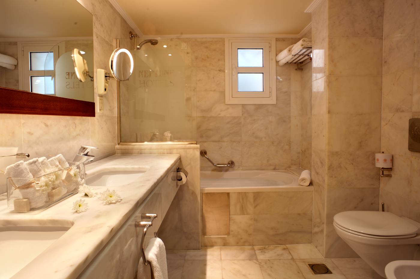 Neptune-Hotels---Resort--Convention-Centre---Spa-Room-48