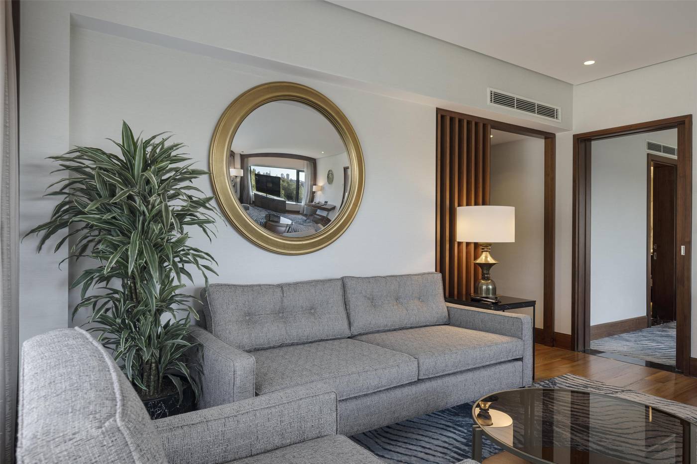 Conrad-Istanbul-Bosphorus-Room-23