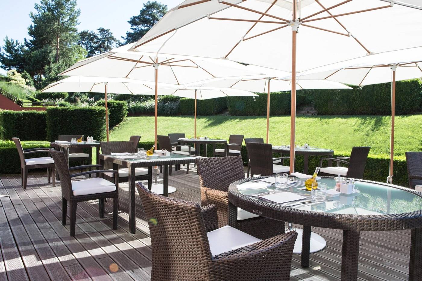 La-Reserve-Geneve---Hotel-Spa-and-Villa-Bar-64