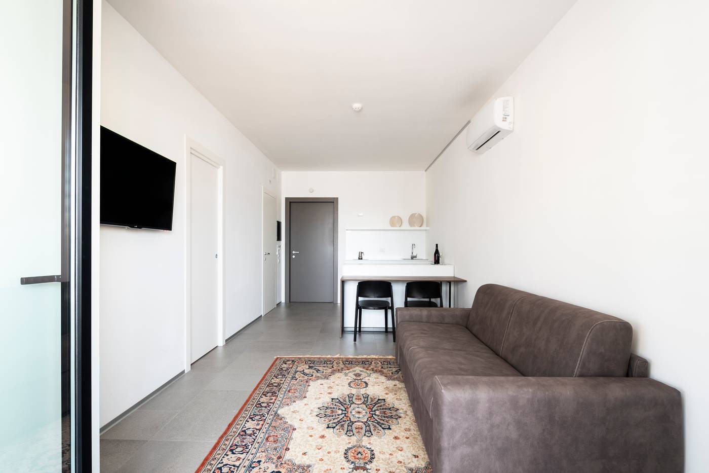 Alkamuri-Posh-Hotel---Spa-Room-39