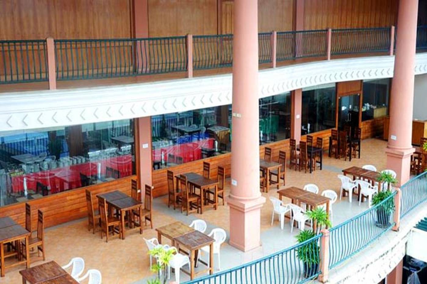 Bel Aire Resort