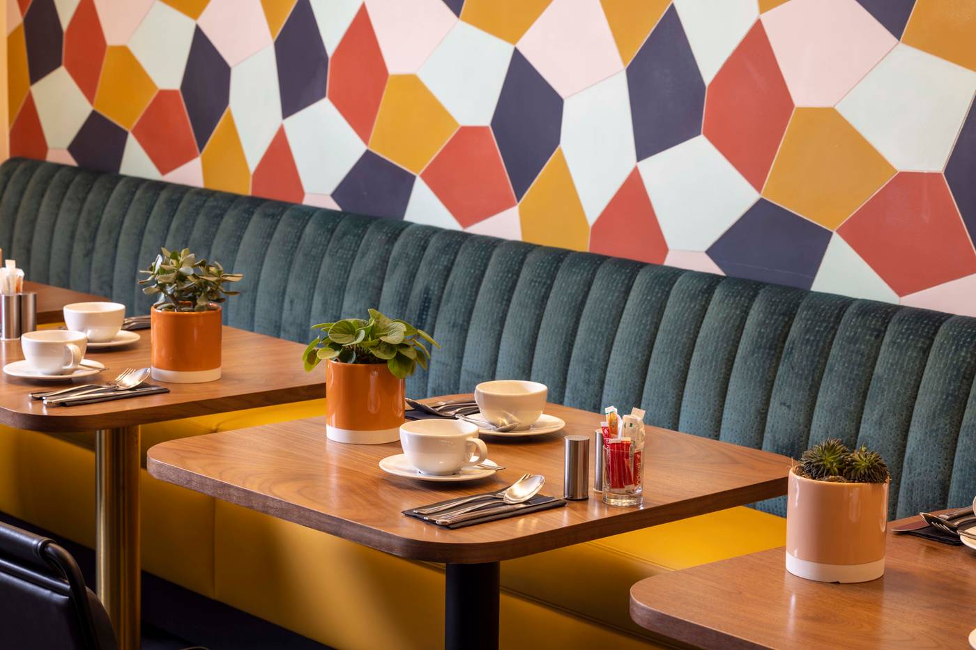 Paris-Art-Hotel-Quartier-Latin-By-Malone-Restaurant-8