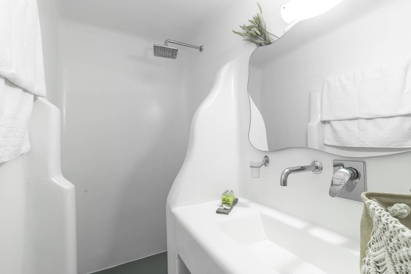 Terra-Maltese-Room-48