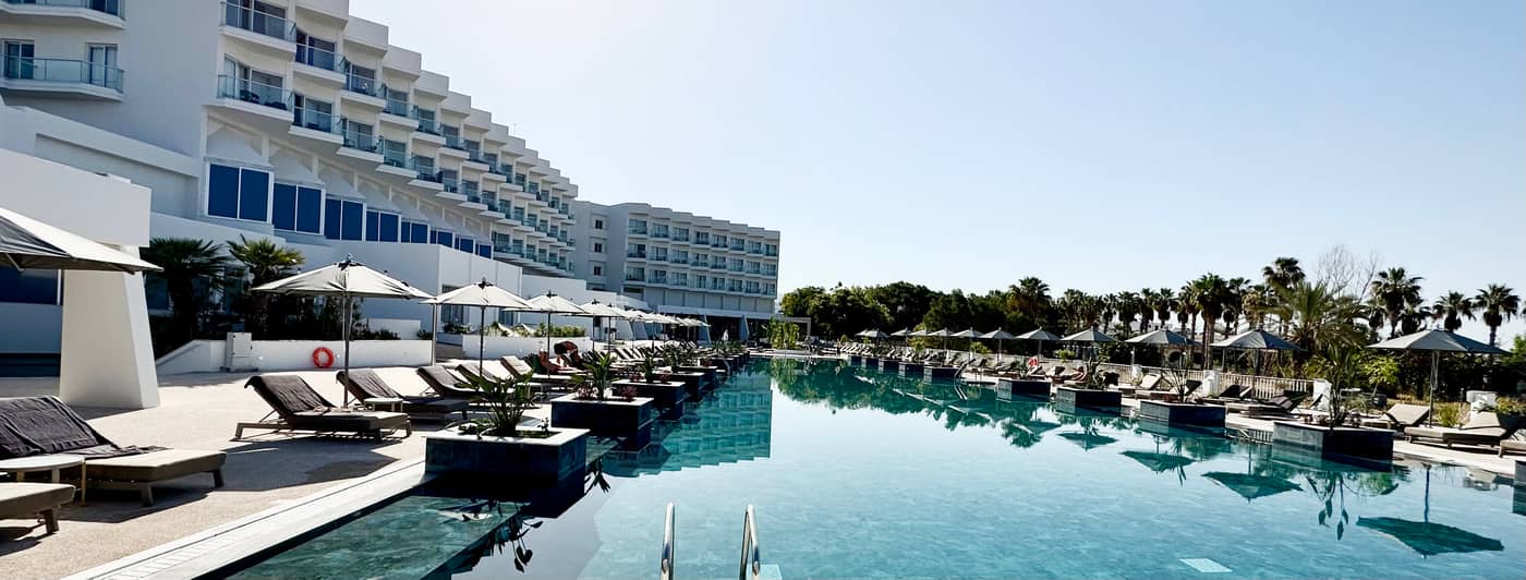 Cali-Resort---Spa-by-Louis-Hotels-Pool-3