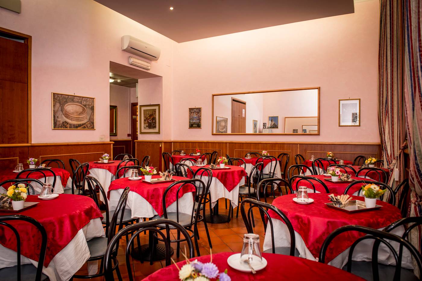 Emmaus-Restaurant-44