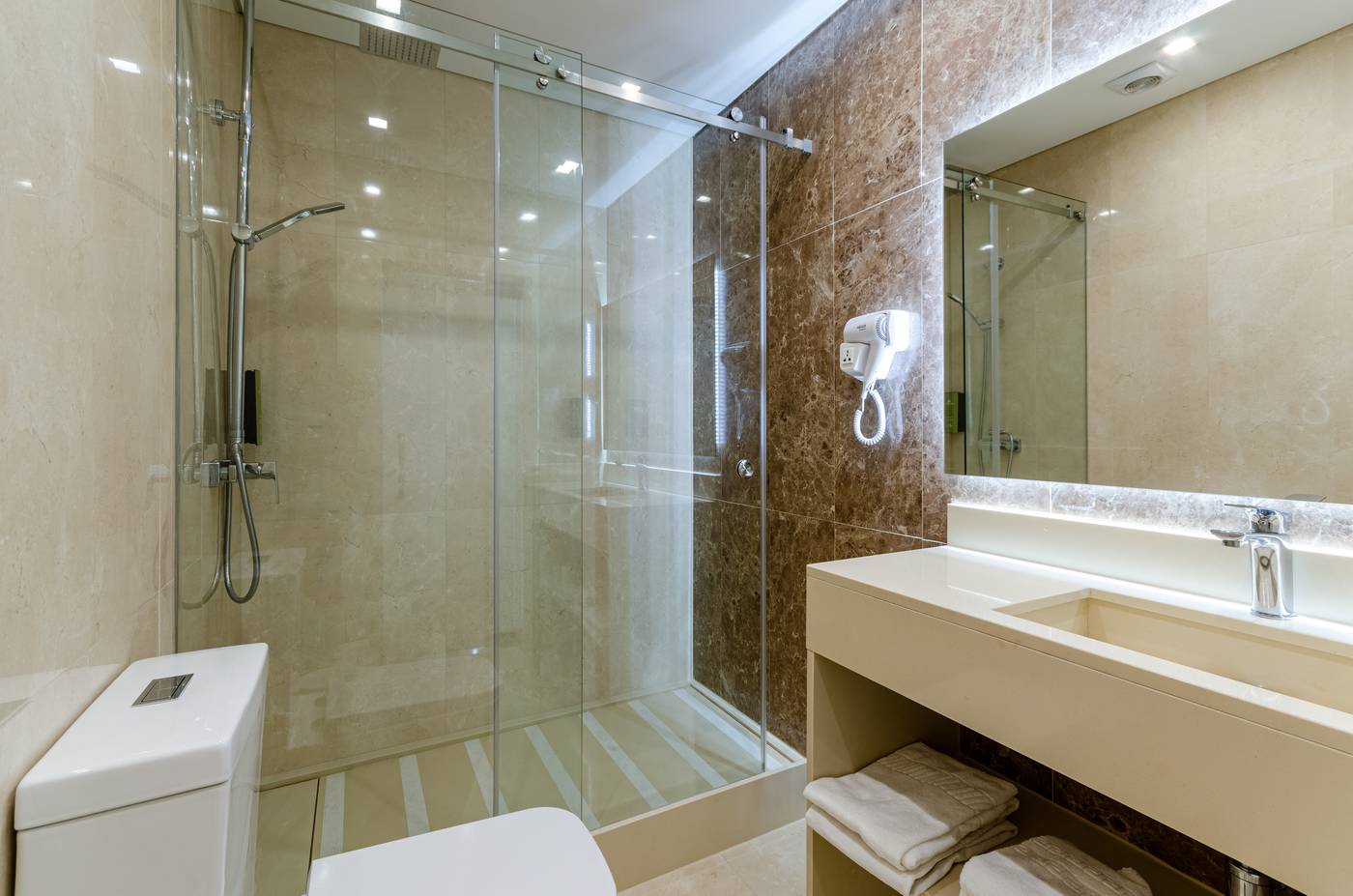 Hotel-Avenida-Park-Room-32