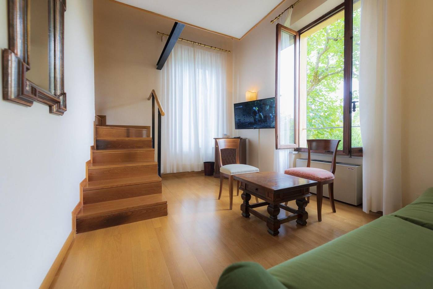 Villa-Scacciapensieri-Room-35