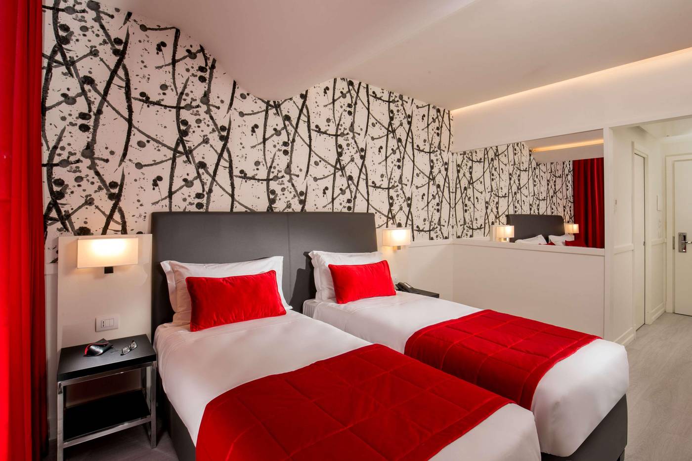 American-Palace-Eur-Room-8