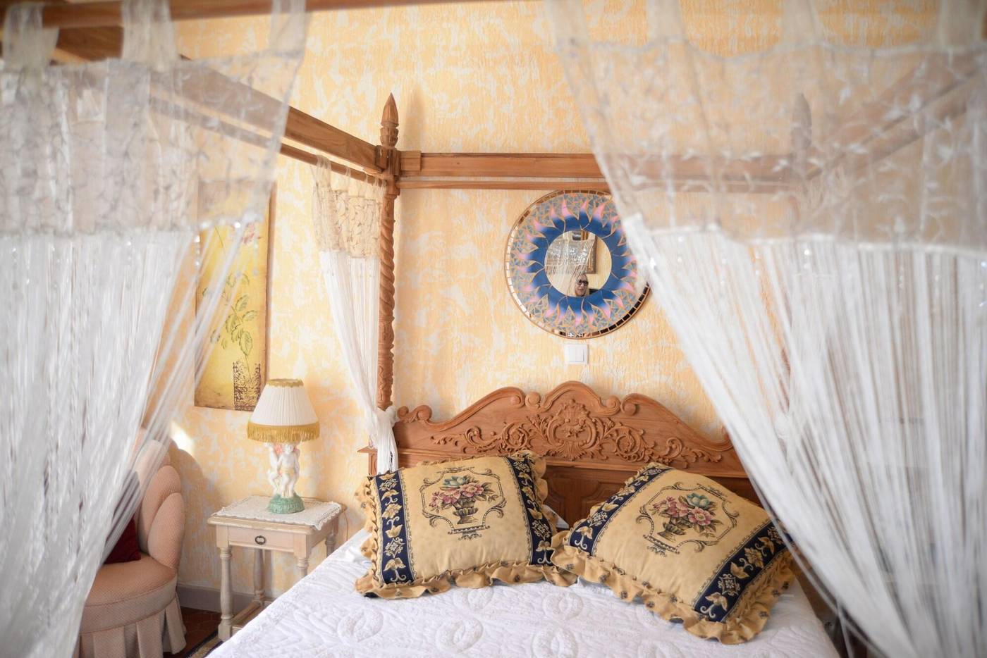 Chateau-de-Mei-Lese-Room-76