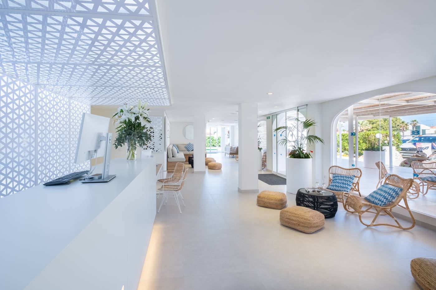 Carema-Beach-Menorca-Sports-and-Entertainment-41