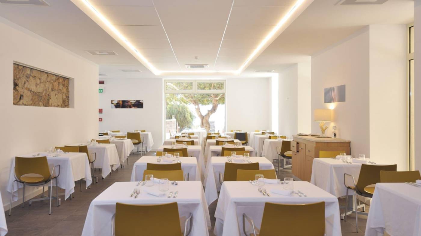 Hotel-Club-Torre-Salinas---Adults-Only-Restaurant-31