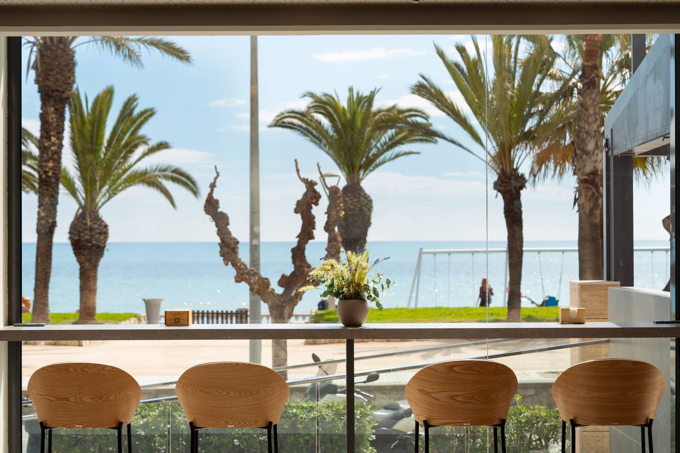 Calipolis-Hotel-Bar-80