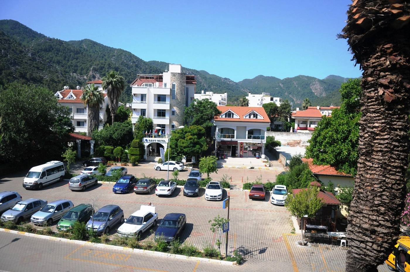 Navy-General-view-13