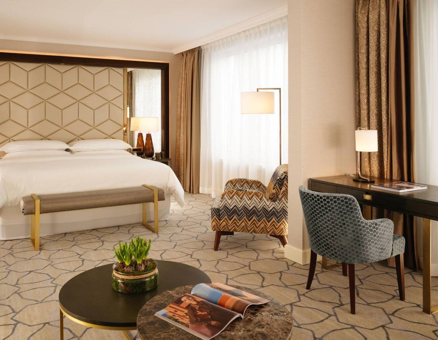 Sheraton-Warsaw-Hotel-Room-35