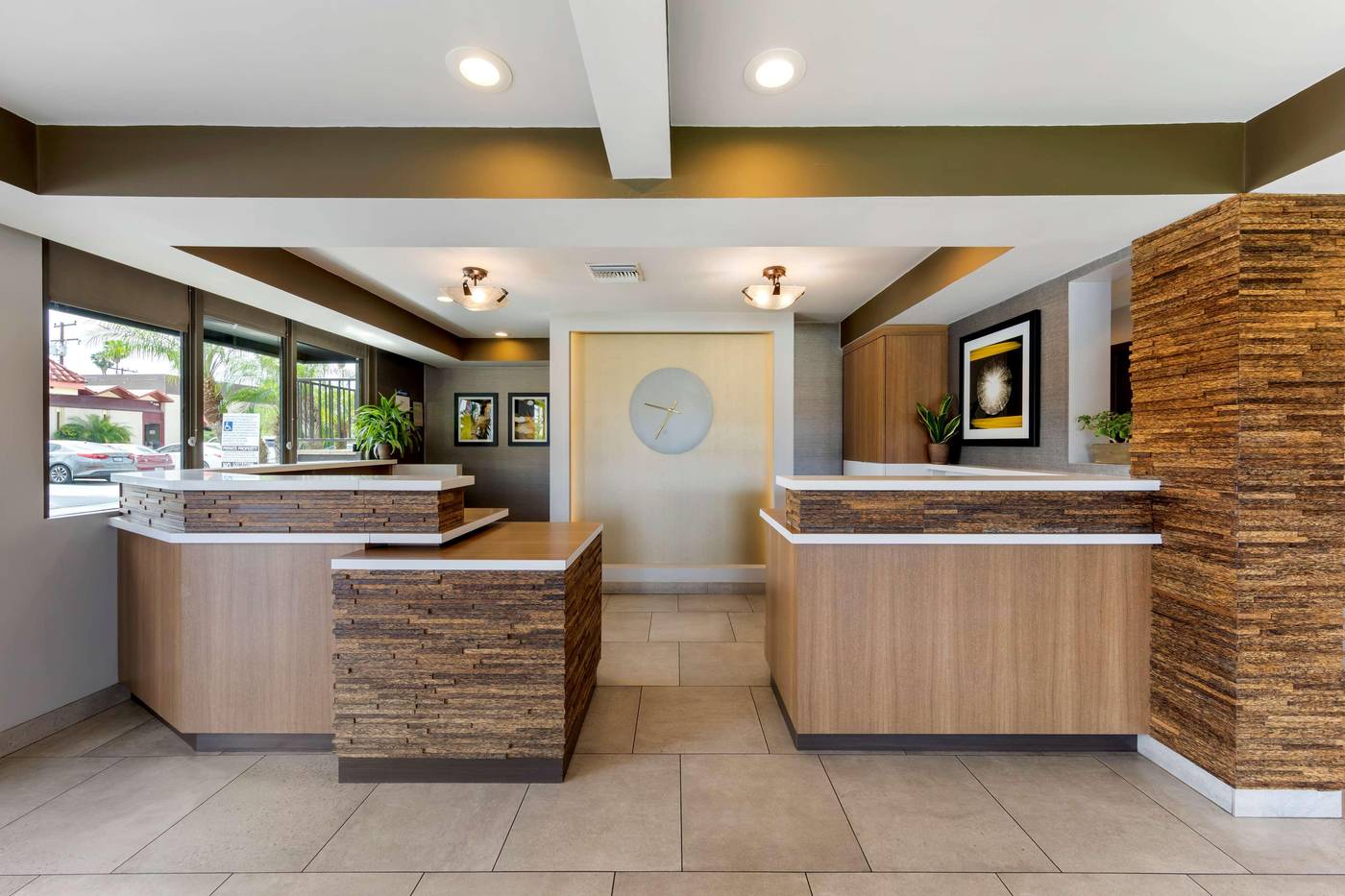 Best-Western-Plus-Pavilions-Lobby-15