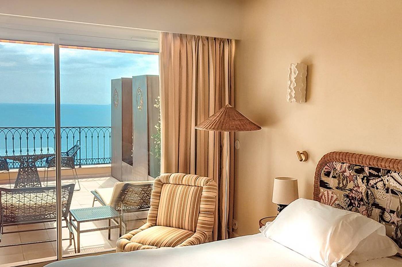 La-Perouse-Nice-Baie-des-Anges-Room-14